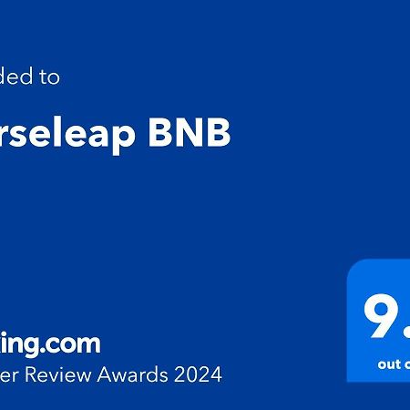 Horseleap Bnb Moate Ngoại thất bức ảnh